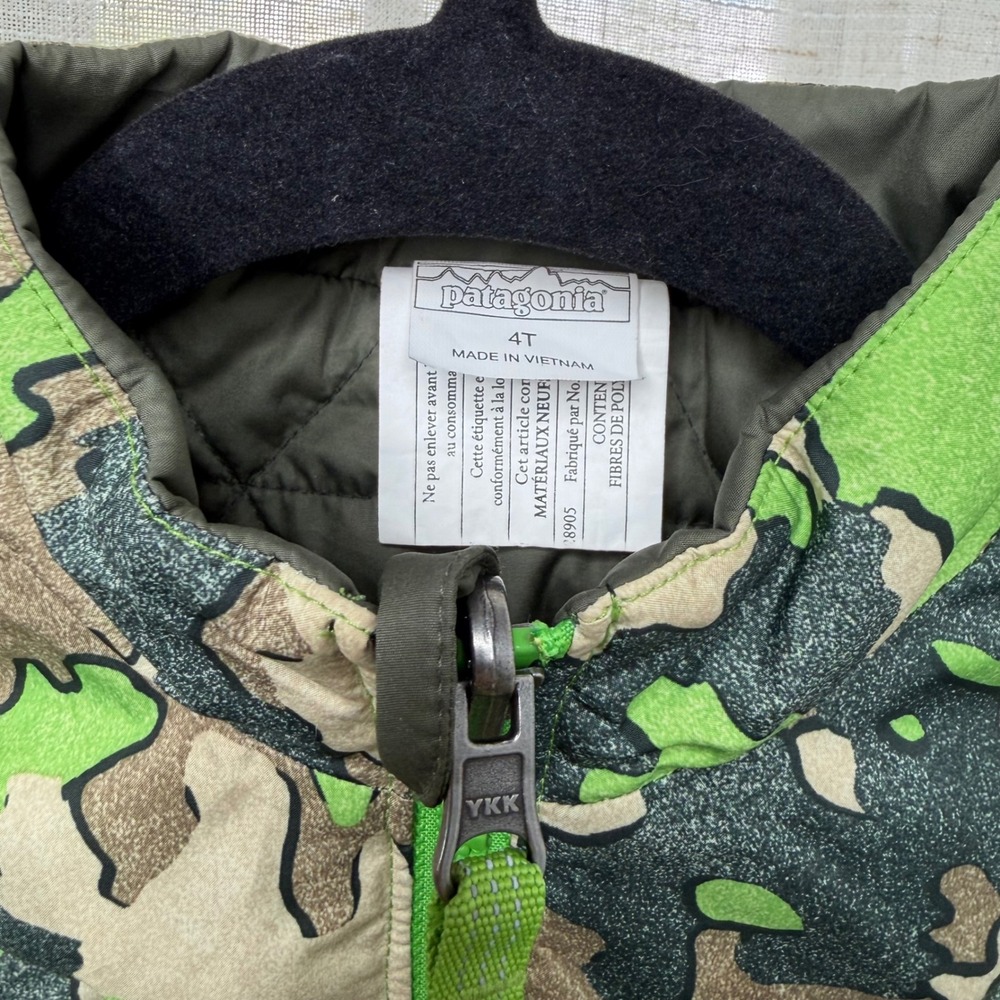 Patagonia Reversible Puff Ball Vest Camo Quilted Green 60200 Boys Size 4T - Picture 7 of 9
